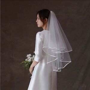 Short Wedding Veil Satin Trim